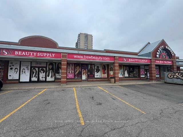 200 County Court Blvd photo 2