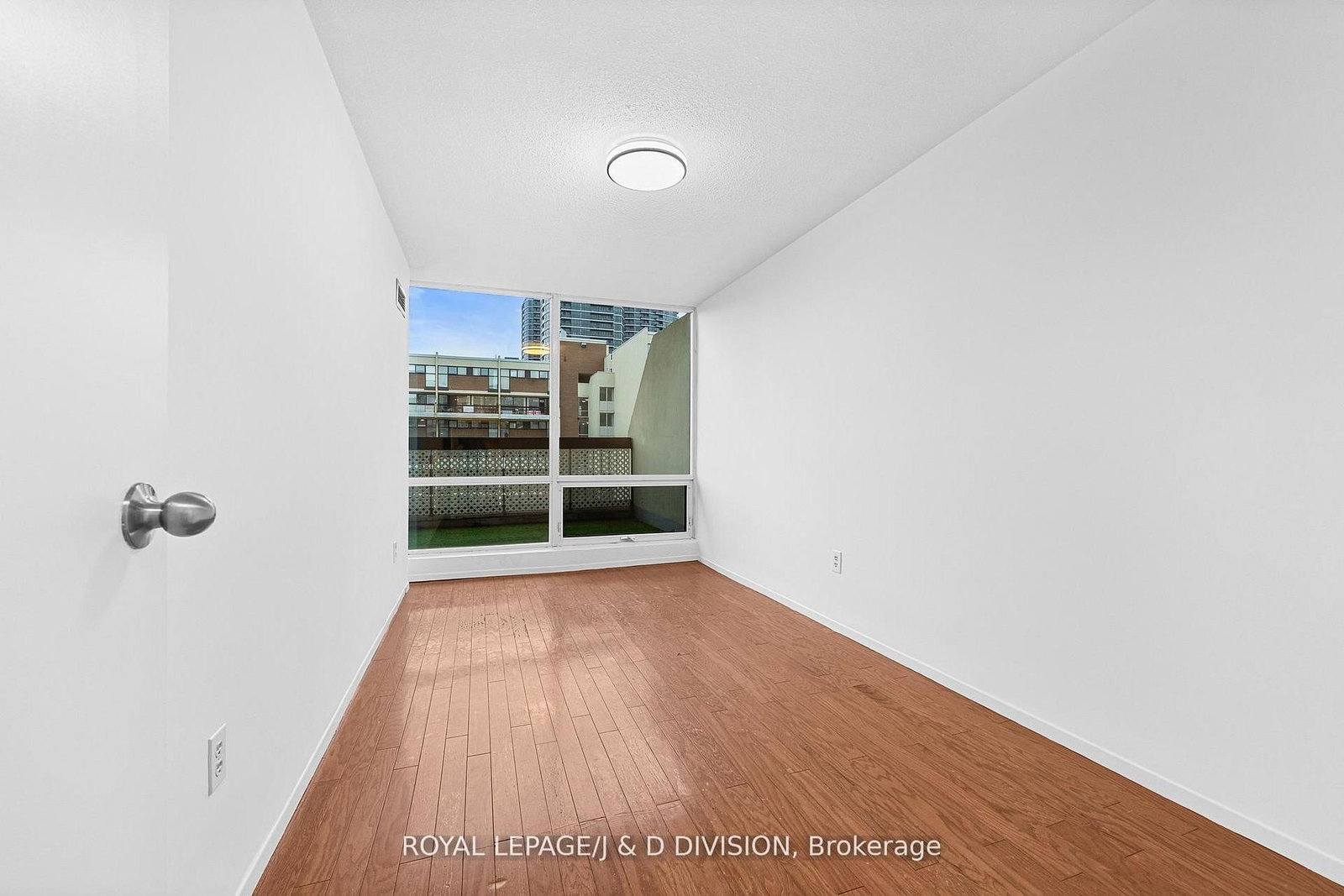 364 The East Mall, Unit 221B - Photo 10