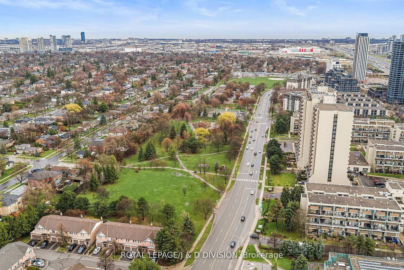 364 The East Mall, Unit 221B - Photo 26