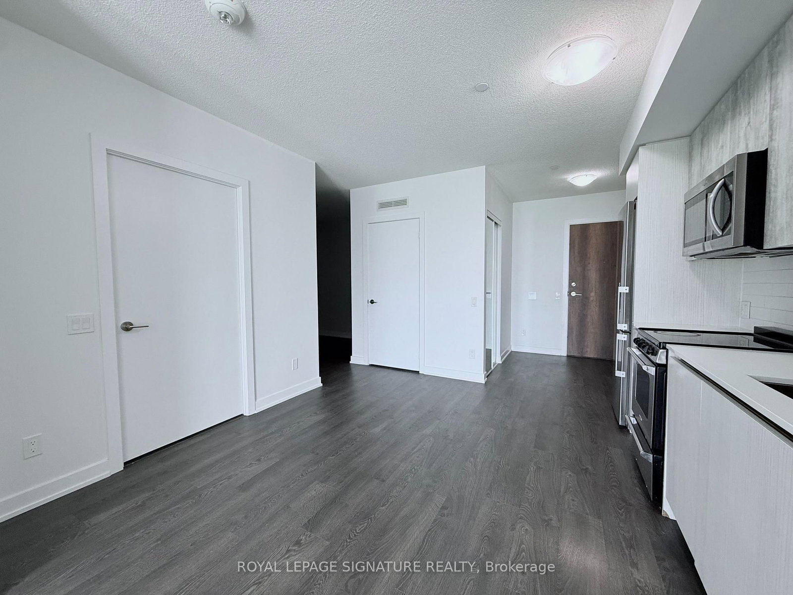 251 Manitoba Street, Unit 321 - Photo 12