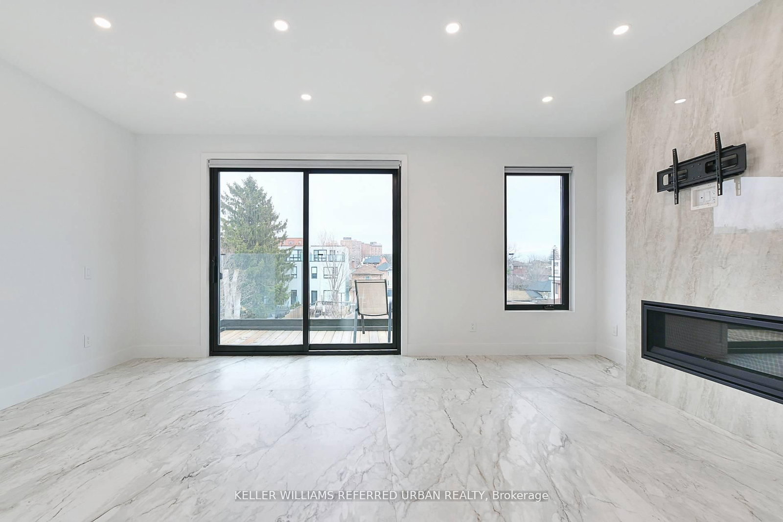 613 Harvie Avenue - Photo 21
