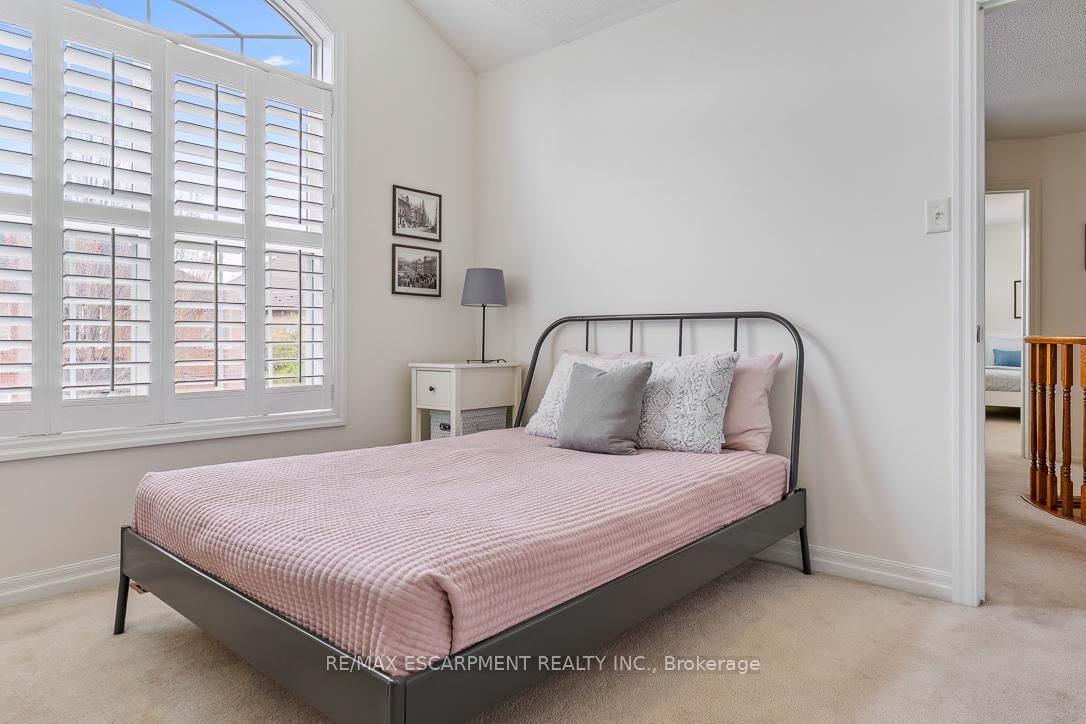 2464 PEBBLESTONE Court - Photo 27