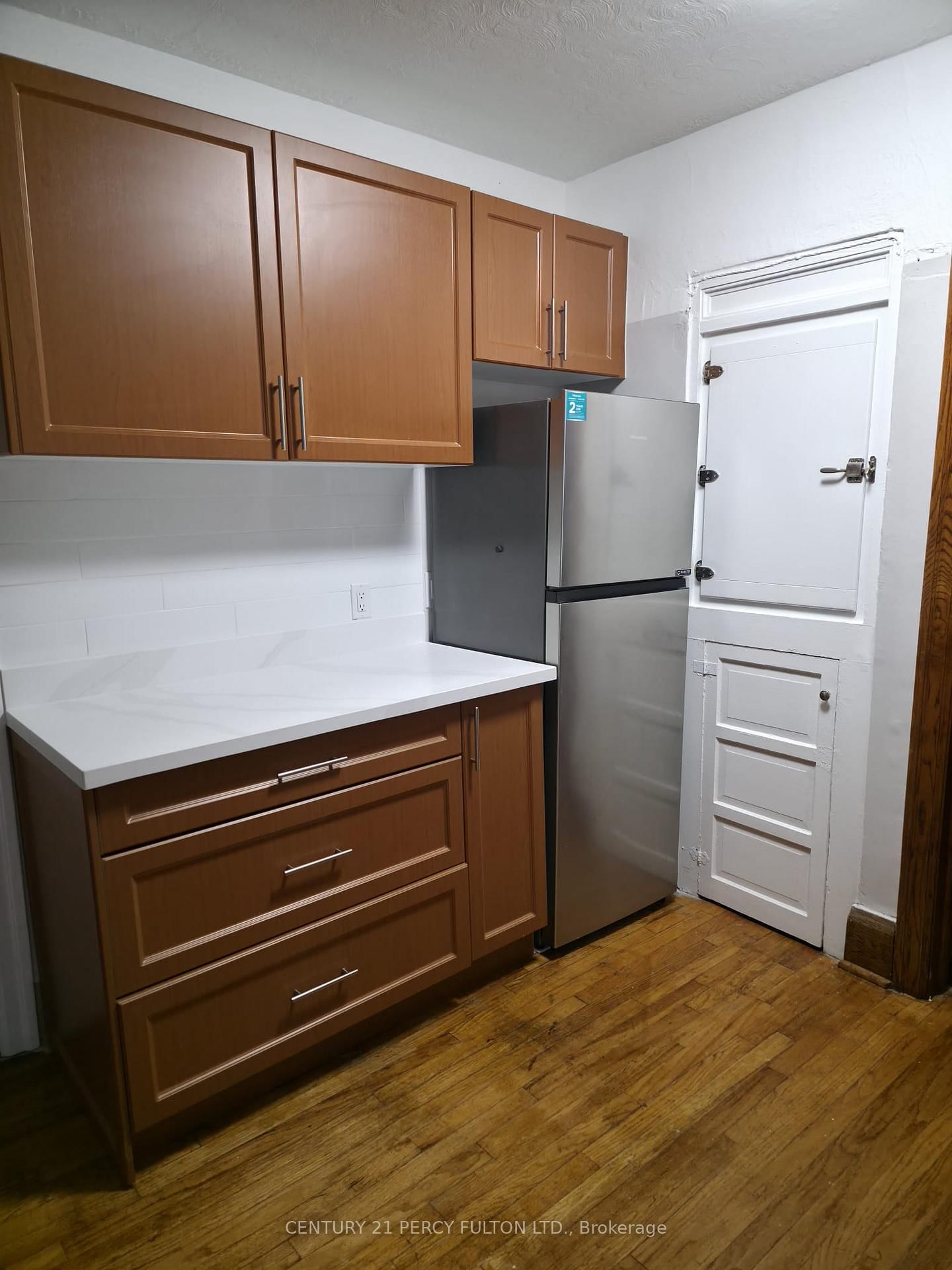 35 Jane Street, Unit 4 - Photo 6