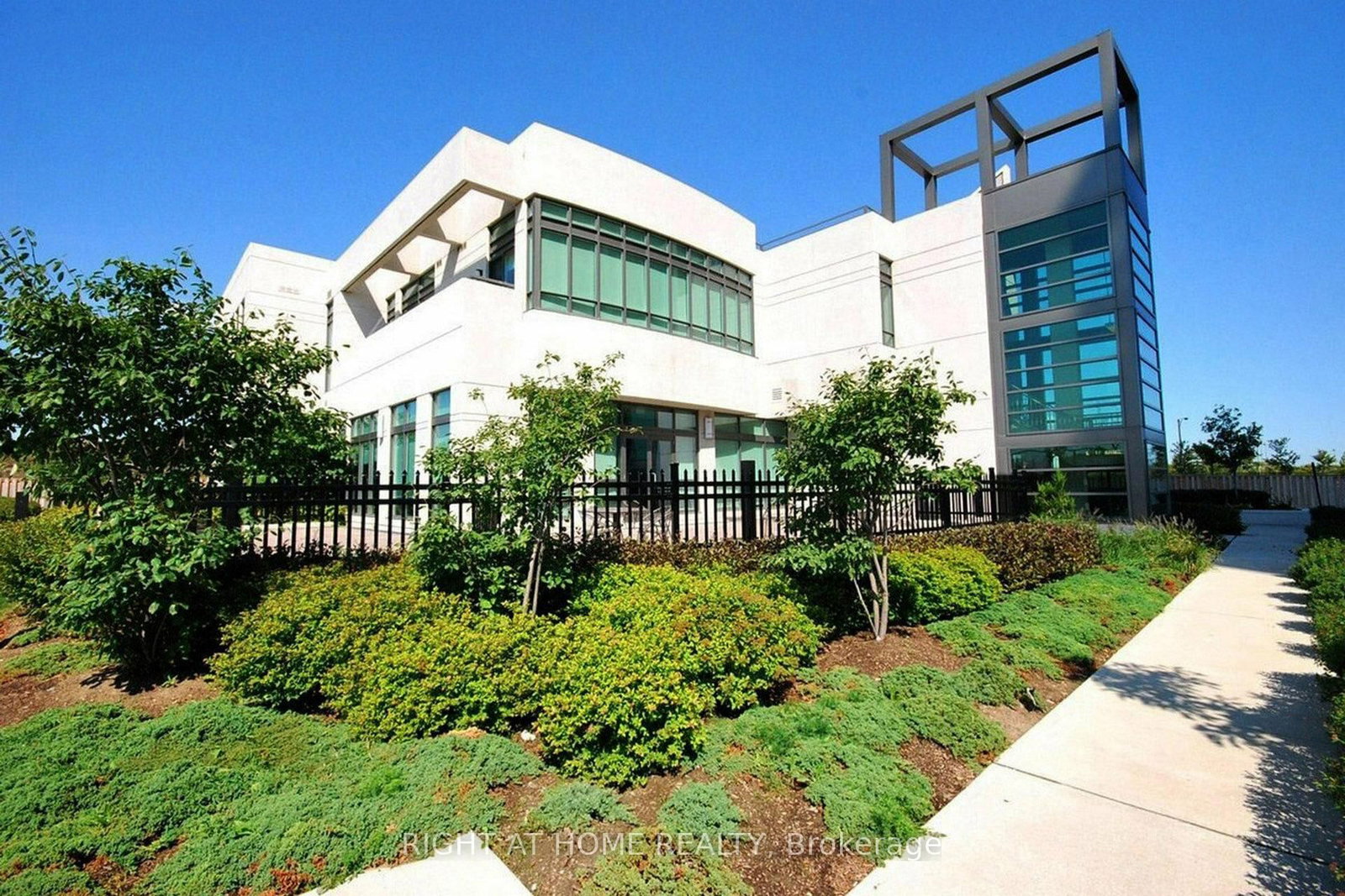 335 Rathburn Road W, Unit 1117 - Photo 42