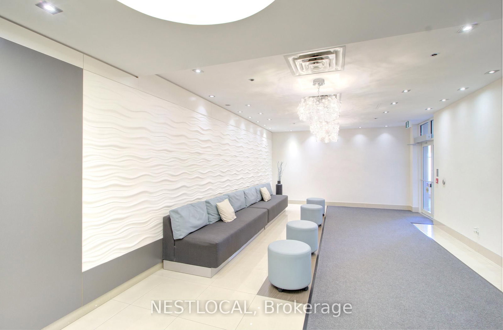 3865 Lake Shore Road W, Unit 202 - Photo 3
