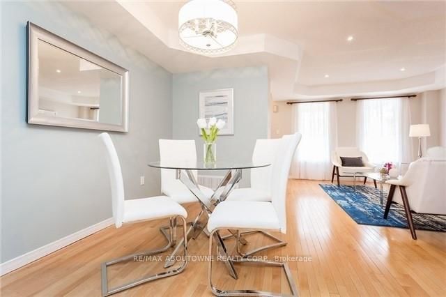 248 Georgian Drive - Photo 4