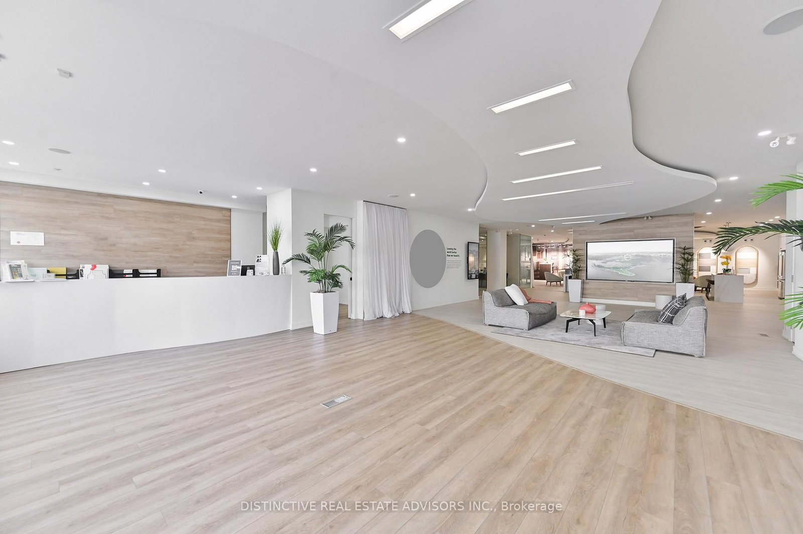3605 Lake Shore Boulevard W