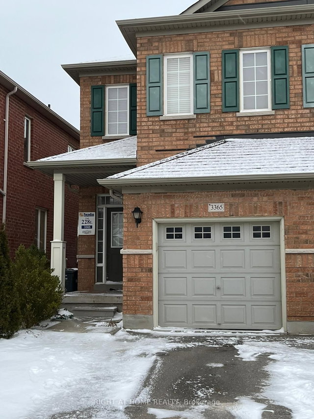3365 Stoney Crescent