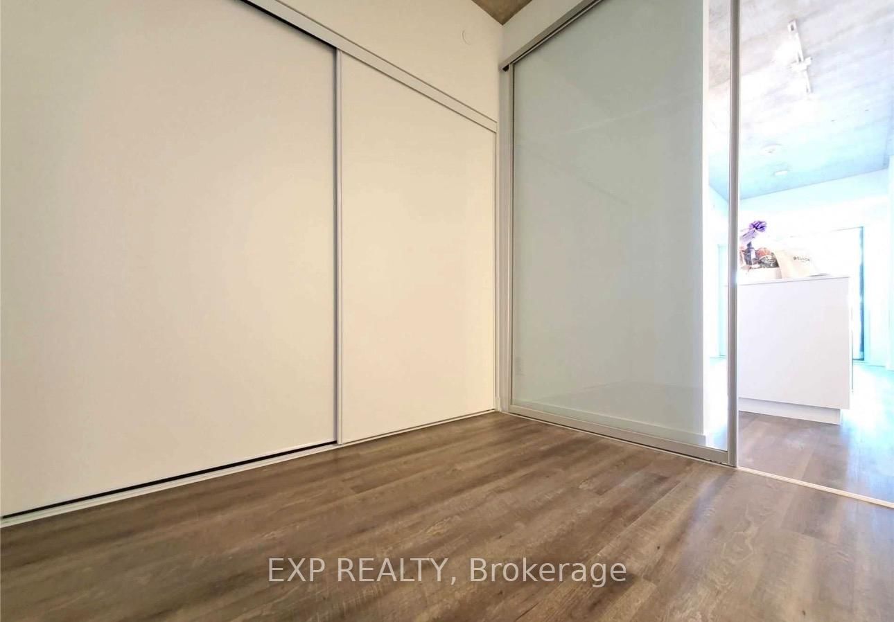 1808 St Clair Avenue W, Unit 305 - Photo 9