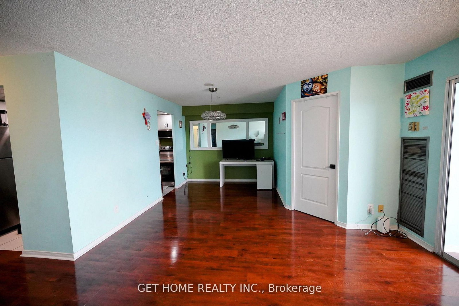 115 Hillcrest Avenue, Unit 1402 - Photo 10