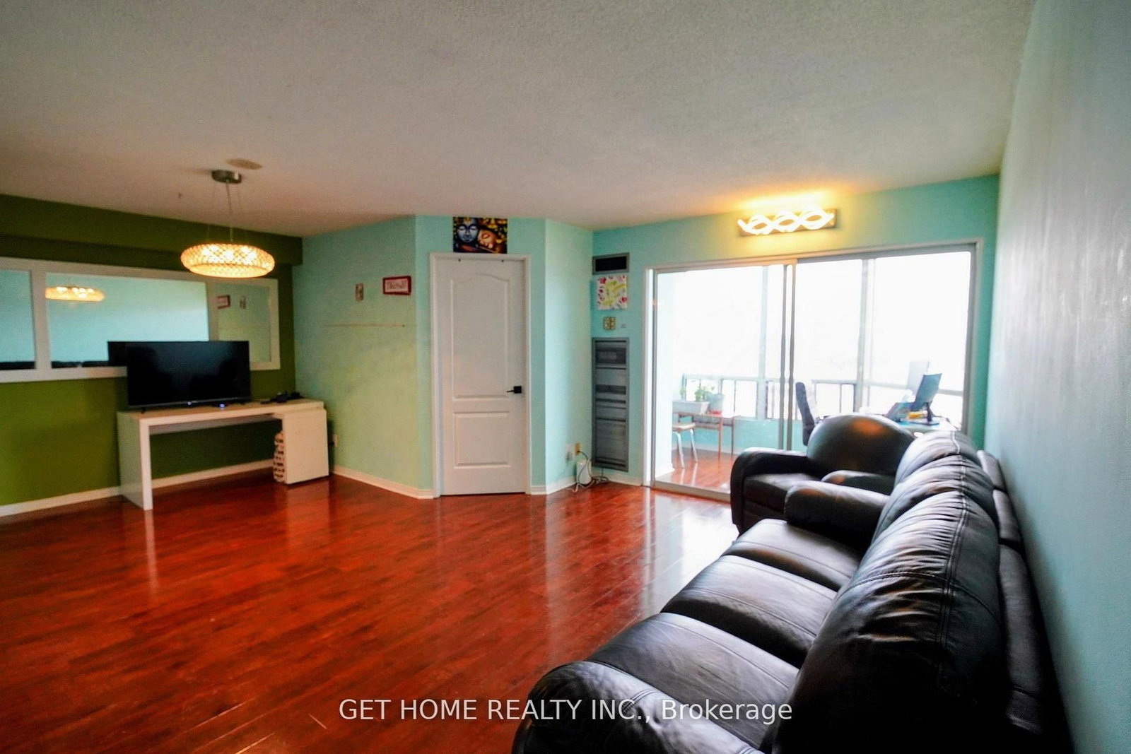 115 Hillcrest Avenue, Unit 1402 - Photo 9