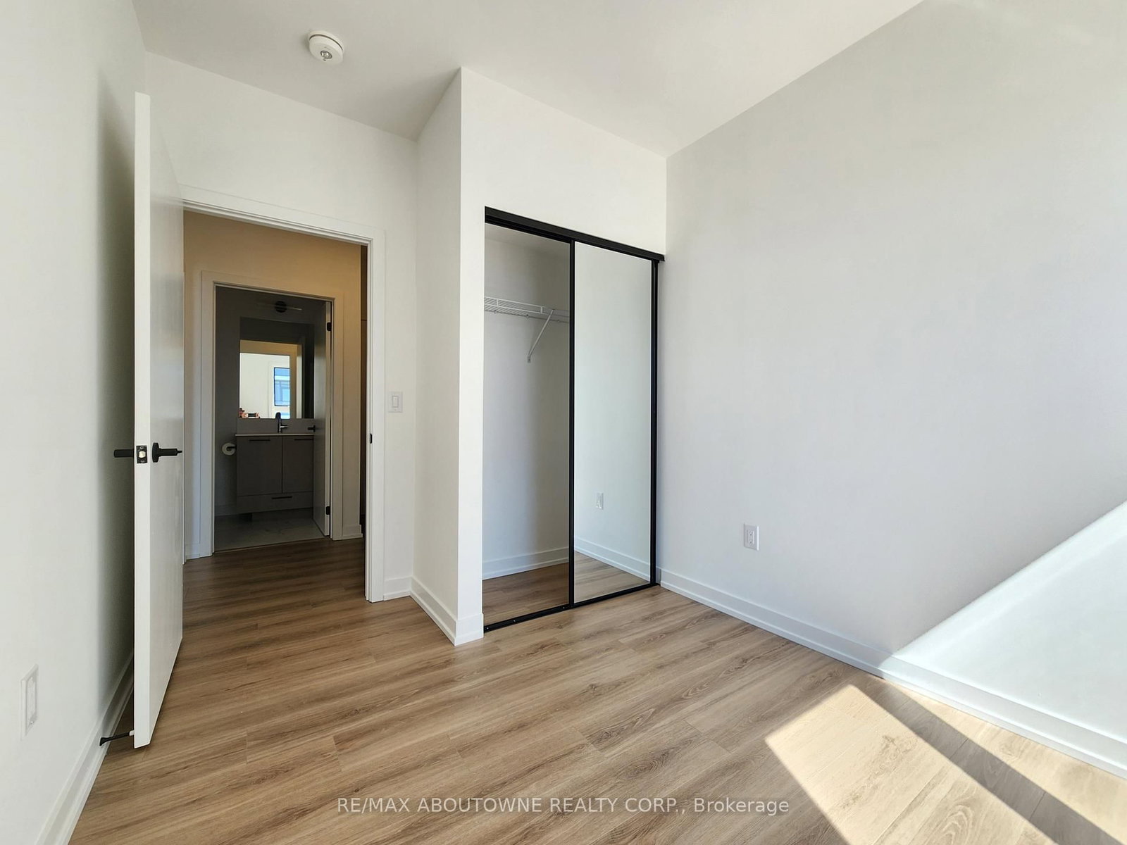 20 Lagerfeld Drive, Unit 12 - Photo 26