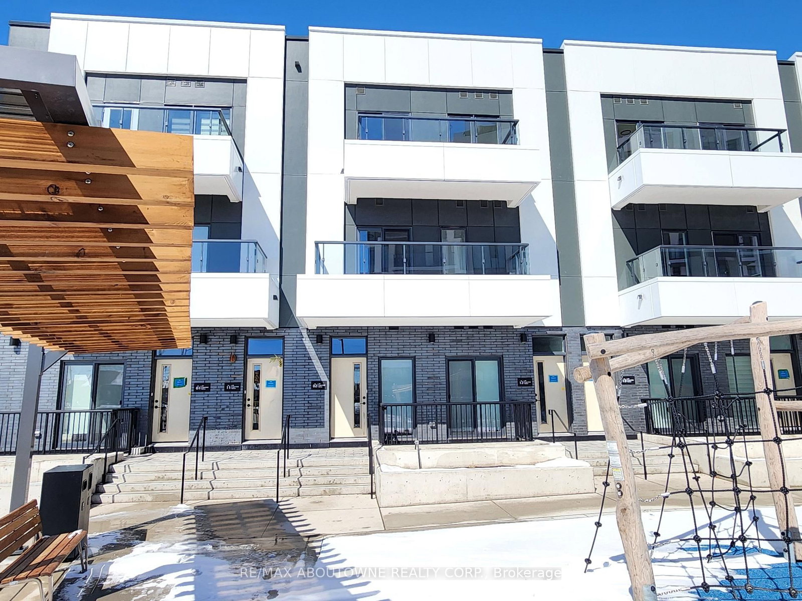 20 Lagerfeld Drive, Unit 12 - Photo 3