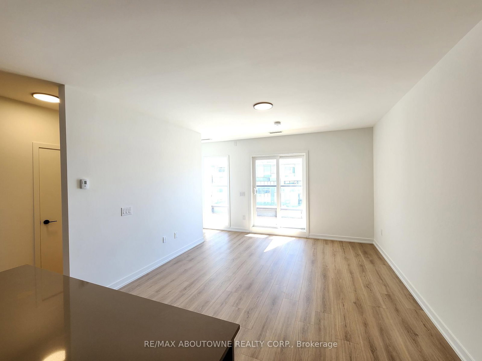 20 Lagerfeld Drive, Unit 12 - Photo 9