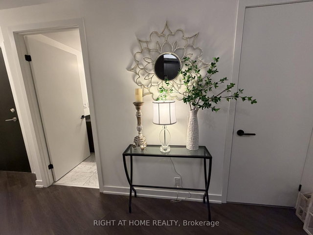 522 - 10 Park Lawn Road
