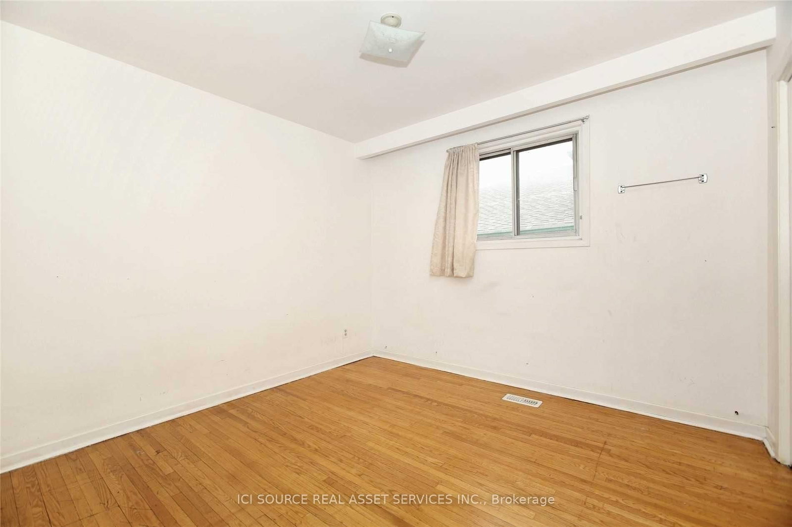 Main Fl-117 Firgrove Crescent, Toronto, ON, photo 3
