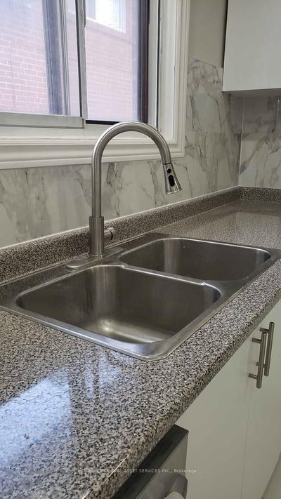 Unit Main Fl — 117 Firgrove Crescent — more photos