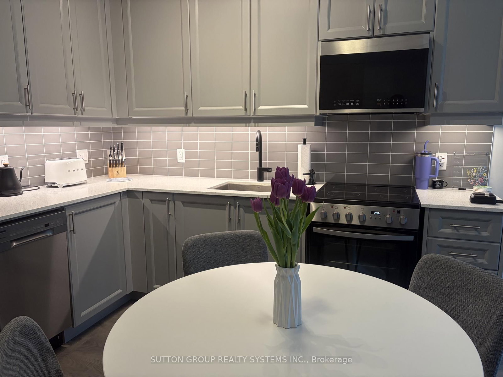 2333 Khalsa Gate, Unit 328 - Photo 3