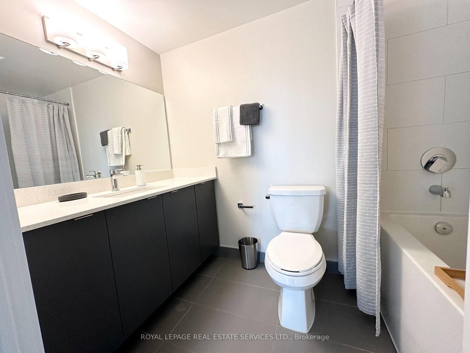3385 Dundas Street W, Unit 323 - Photo 12