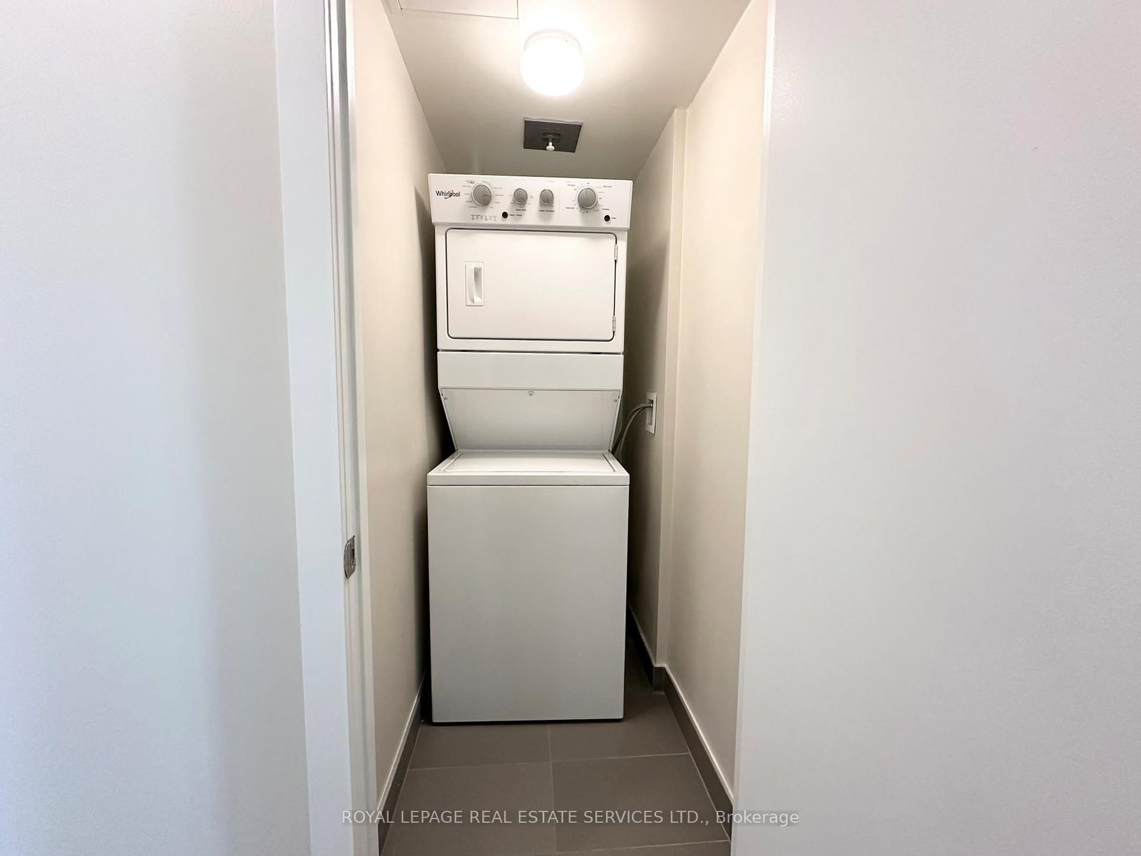 3385 Dundas Street W, Unit 323 - Photo 13