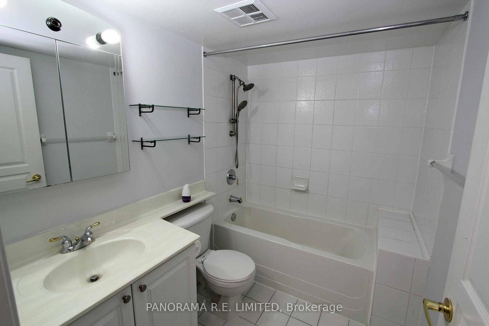 4879 Kimbermount Avenue, Unit 811 - Photo 8