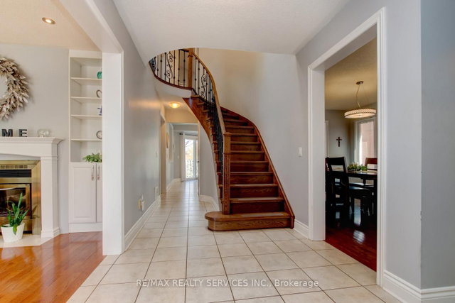 3 Nymark Place