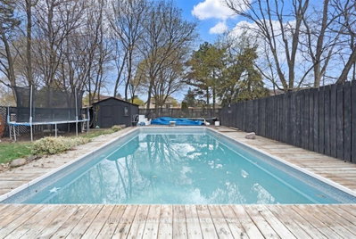 5-bed Semi-Detached · 3218 Mainsail Cres