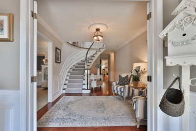 3555 Kingbird Court • Mississauga, ON photo 3