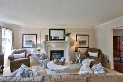 3555 Kingbird Court • Mississauga, ON photo 4