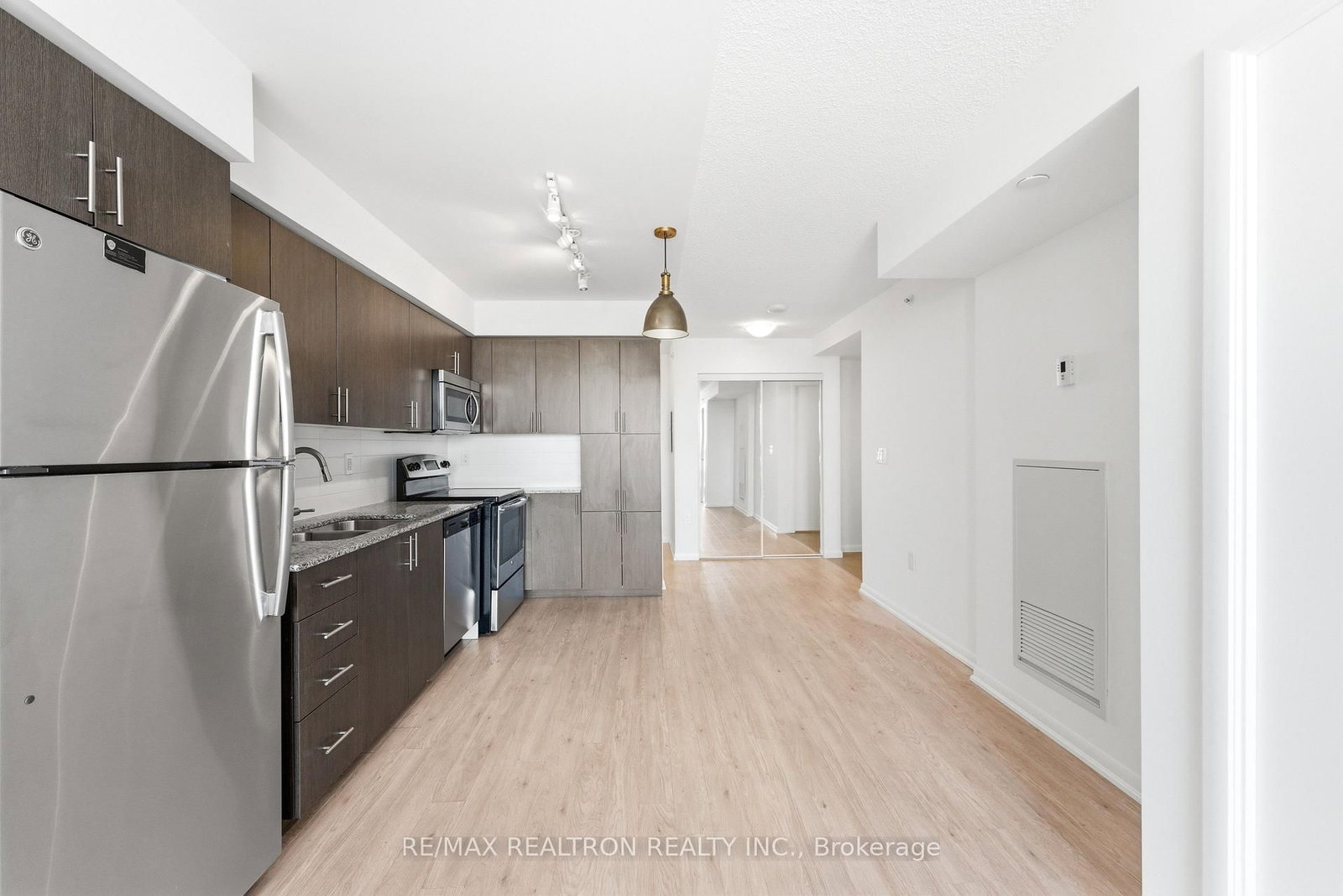 830 Lawrence Avenue W, Unit 446 - Photo 14