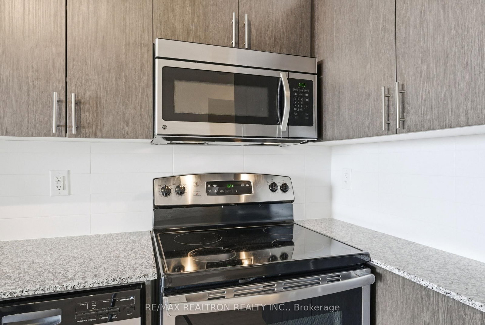 830 Lawrence Avenue W, Unit 446 - Photo 16