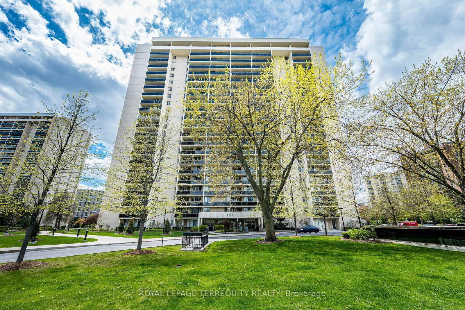 820 Burnhamthorpe Road