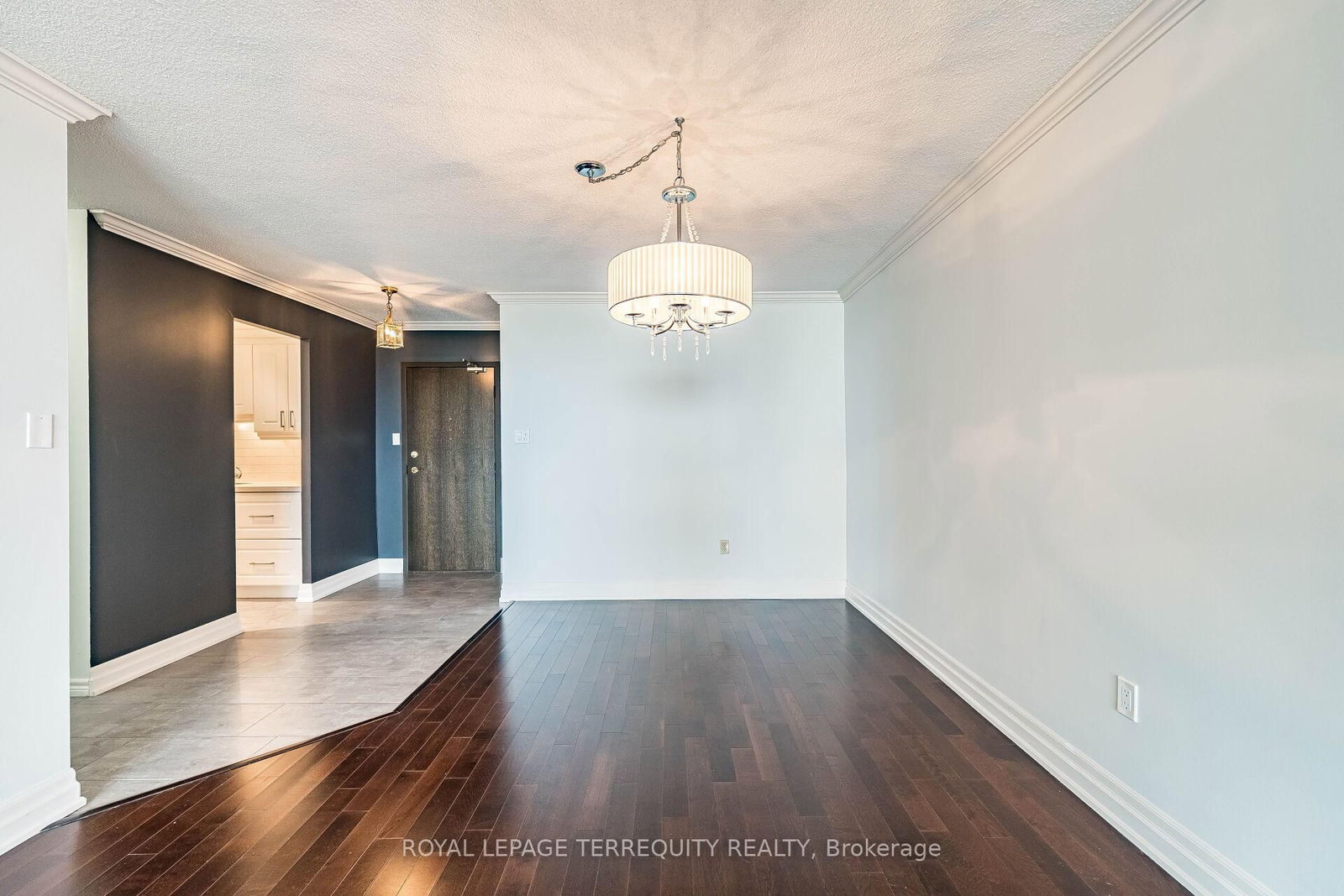 820 Burnhamthorpe Road, Unit 1902 - Photo 10