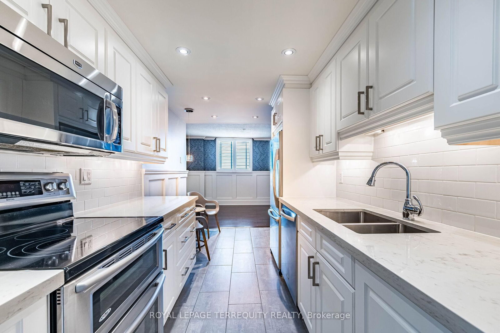 820 Burnhamthorpe Road, Unit 1902 - Photo 11