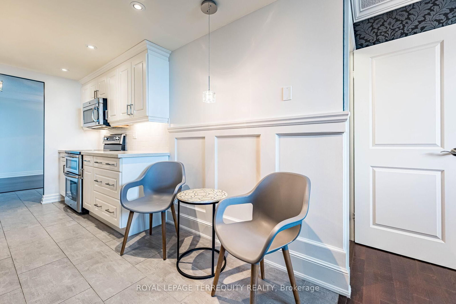 820 Burnhamthorpe Road, Unit 1902 - Photo 13