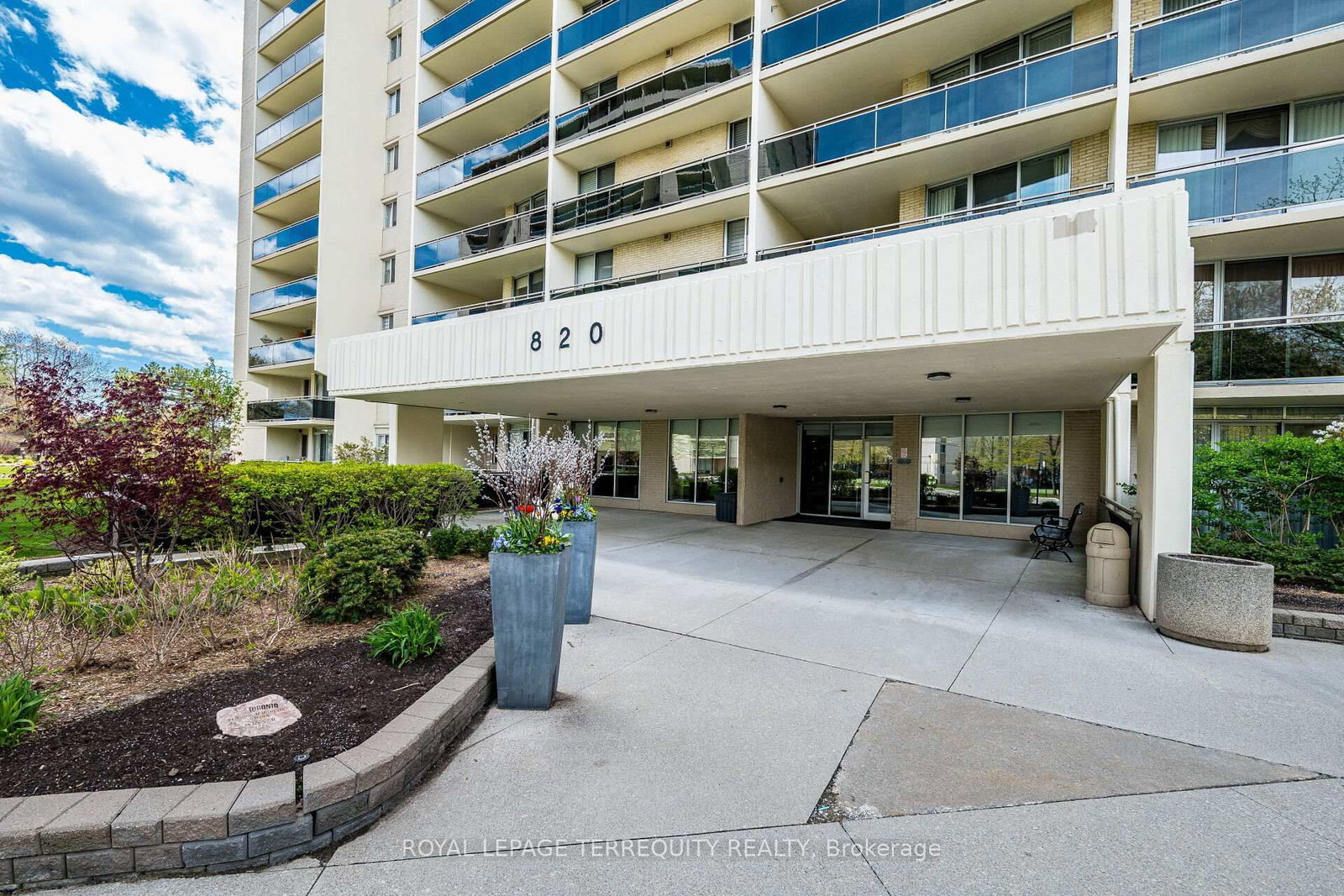 820 Burnhamthorpe Road, Unit 1902 - Photo 2