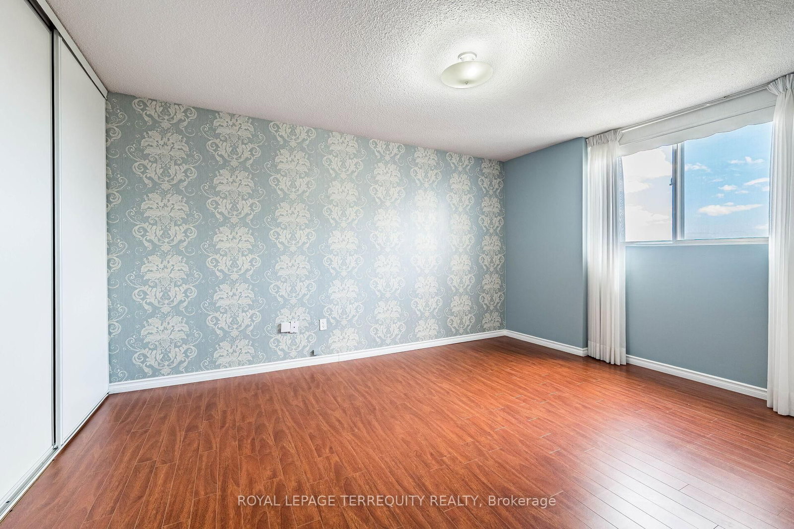 820 Burnhamthorpe Road, Unit 1902 - Photo 20