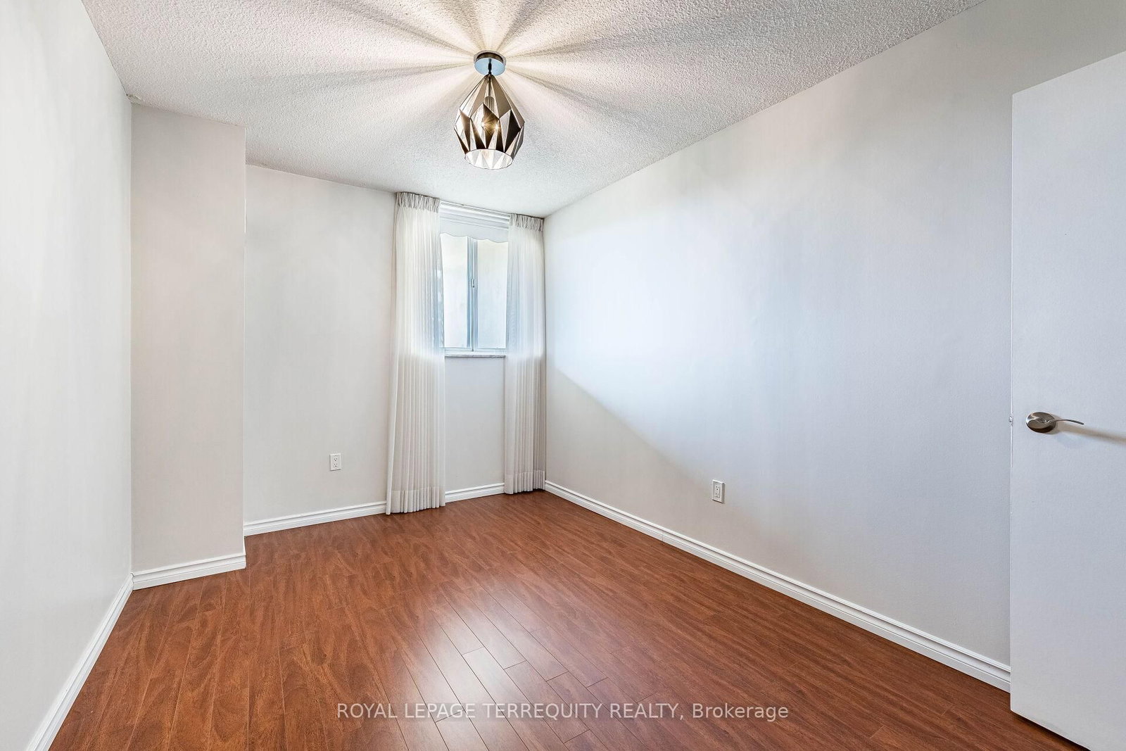 820 Burnhamthorpe Road, Unit 1902 - Photo 26