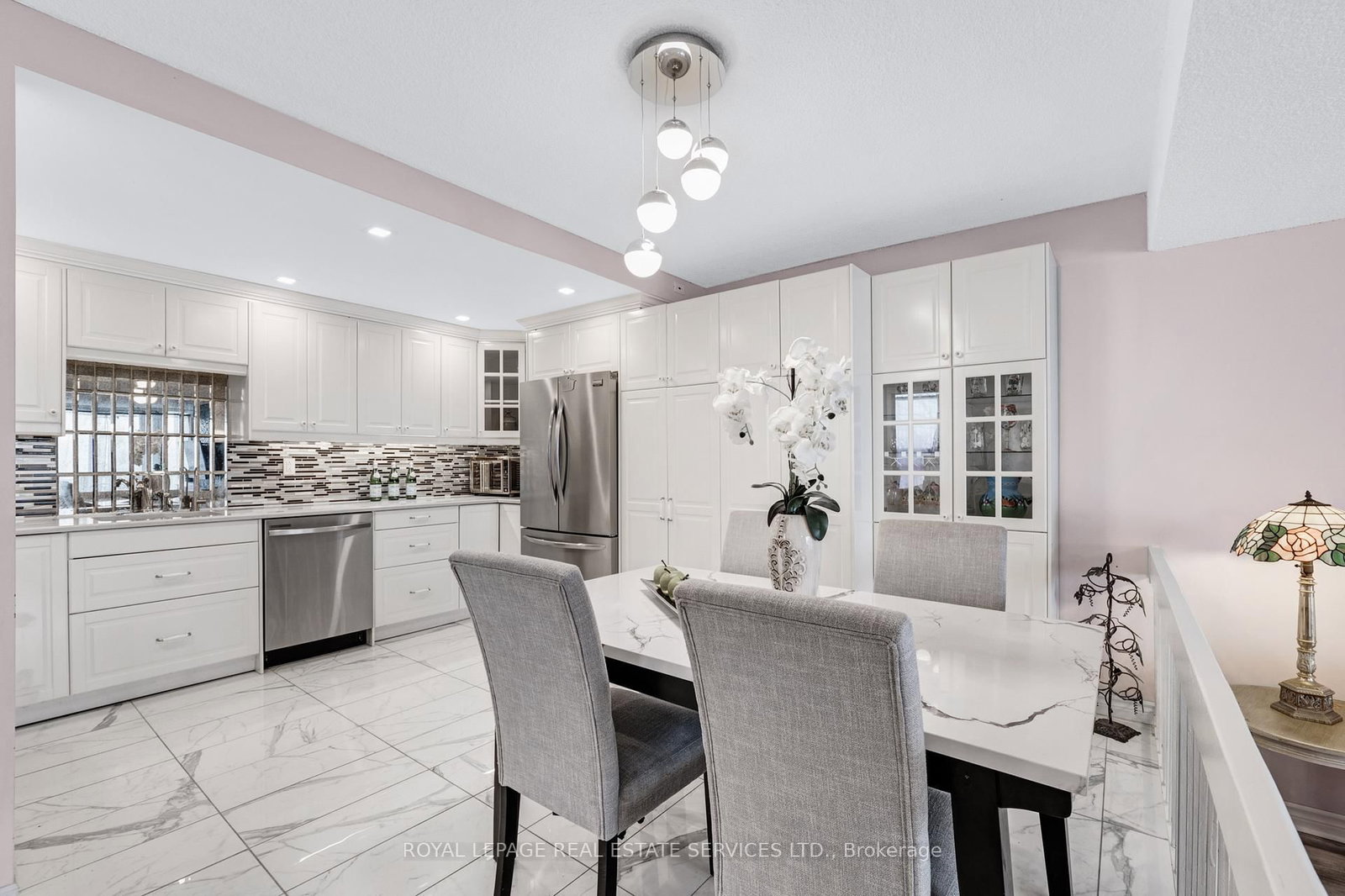20 Speers Road, Unit 605 - Photo 11
