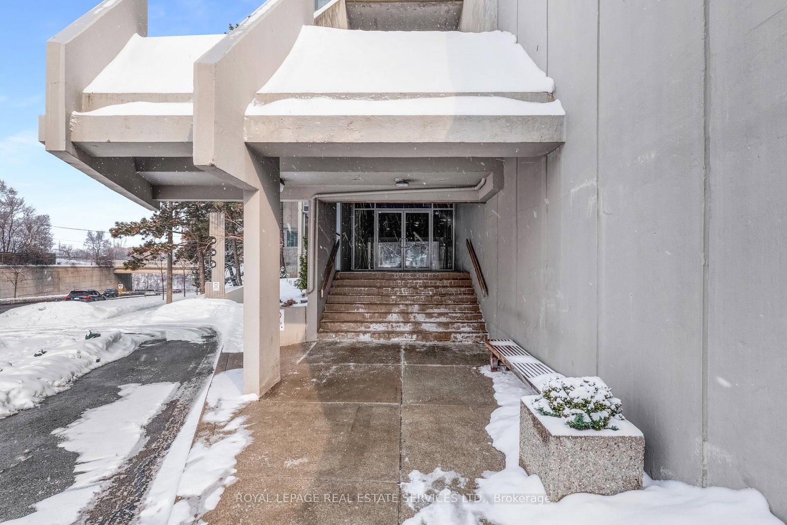 20 Speers Road, Unit 605 - Photo 42