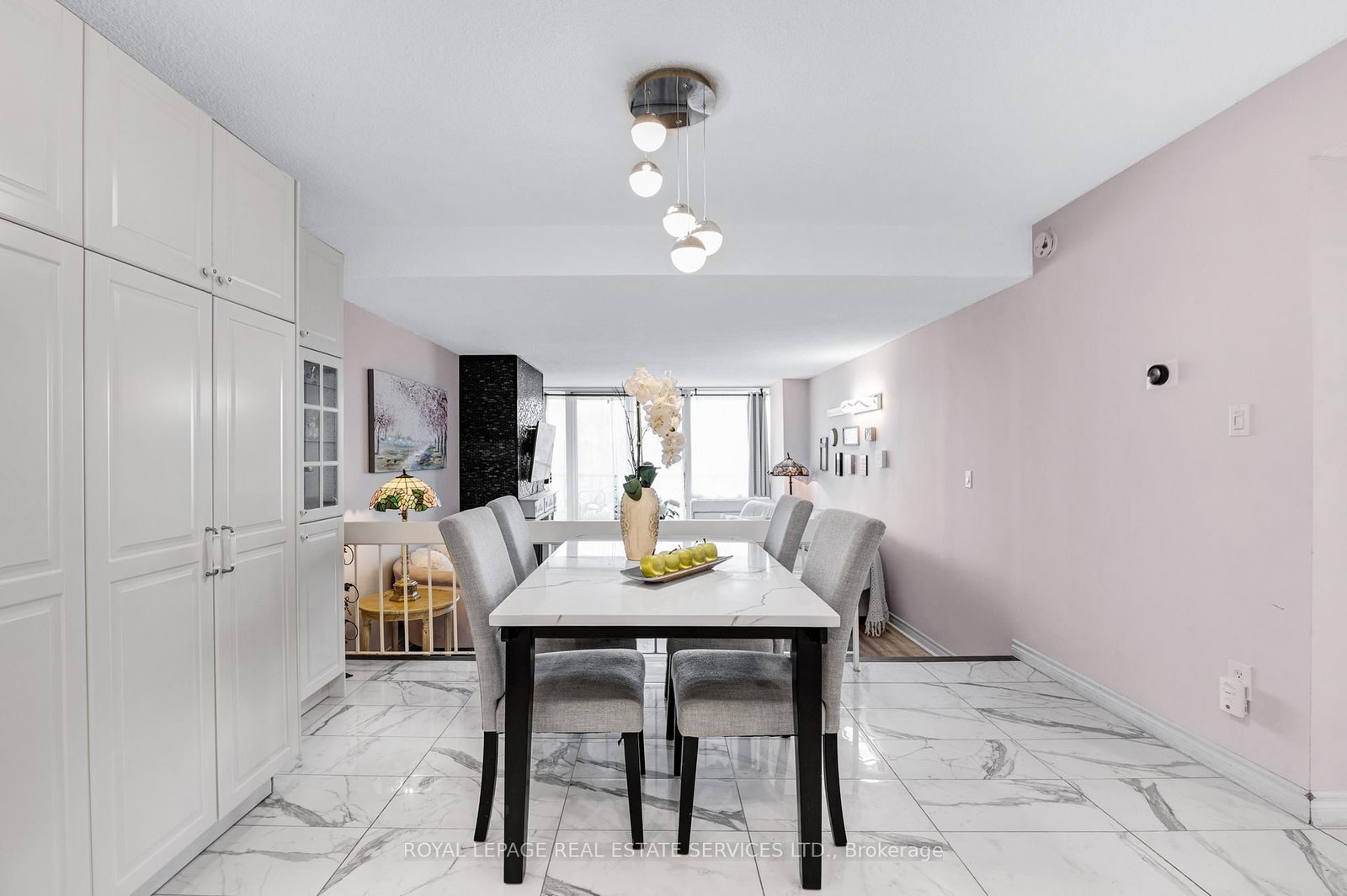 20 Speers Road, Unit 605 - Photo 8