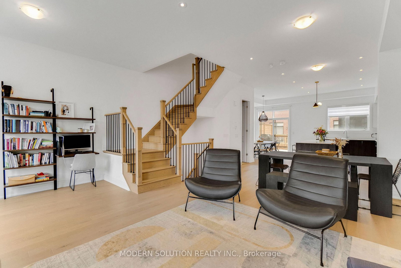 1659 Vellore Crescent - Photo 14