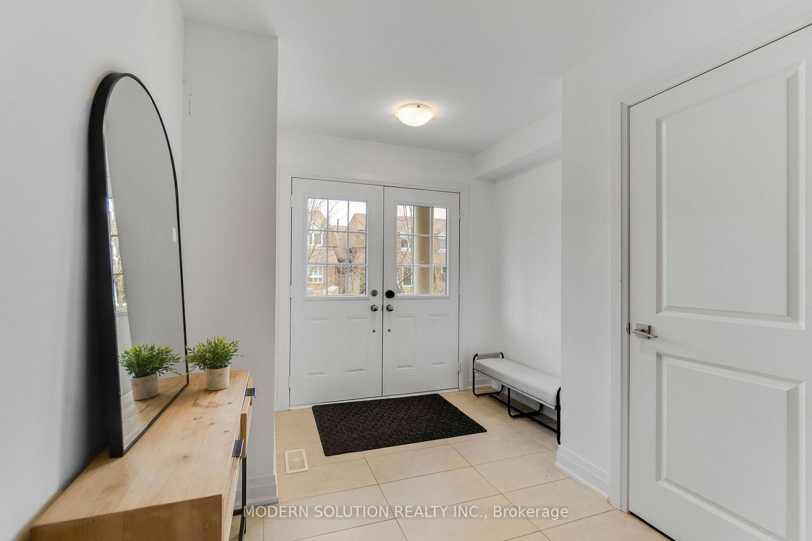1659 Vellore Crescent - Photo 5