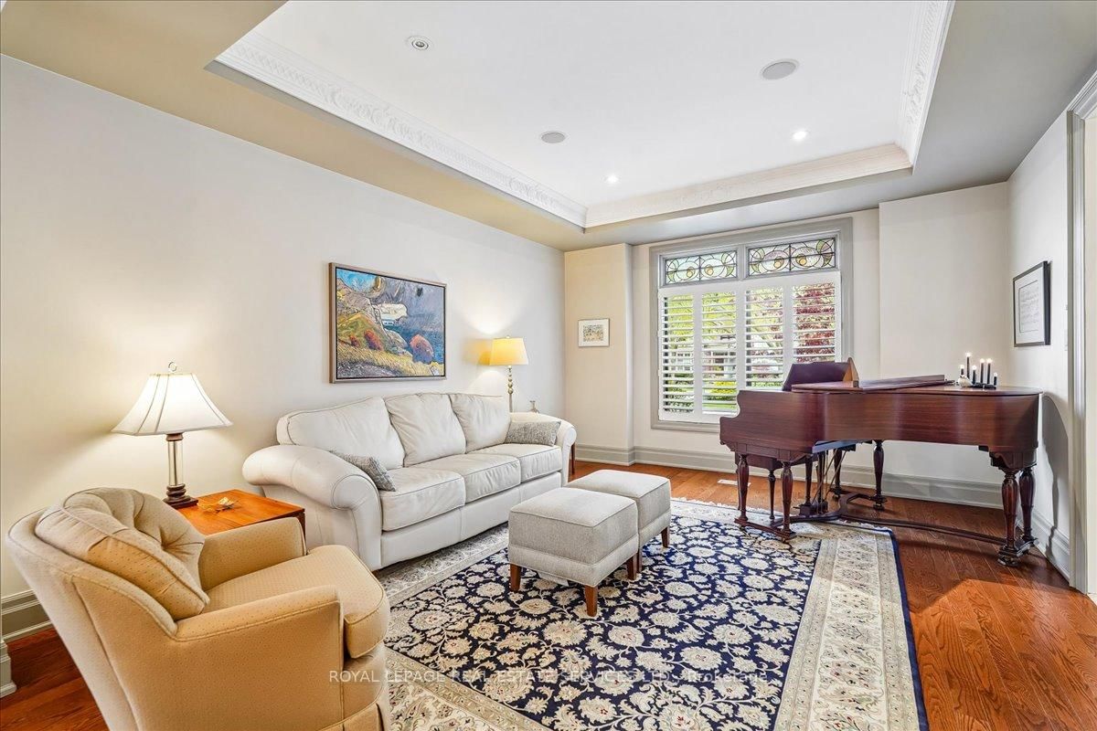 1726 The Pines • Mississauga, ON photo 8