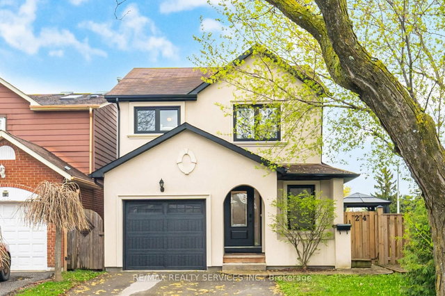 24 Foxacre Row