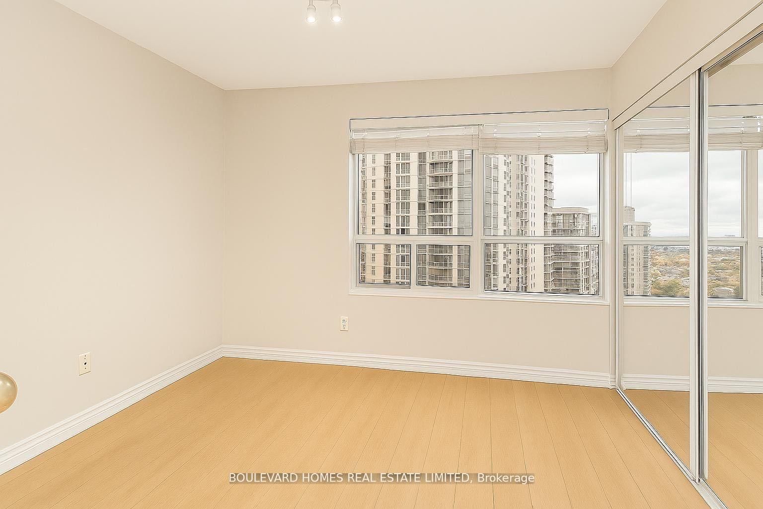 25 Kingsbridge Garden Circle, Unit 2121 - Photo 8