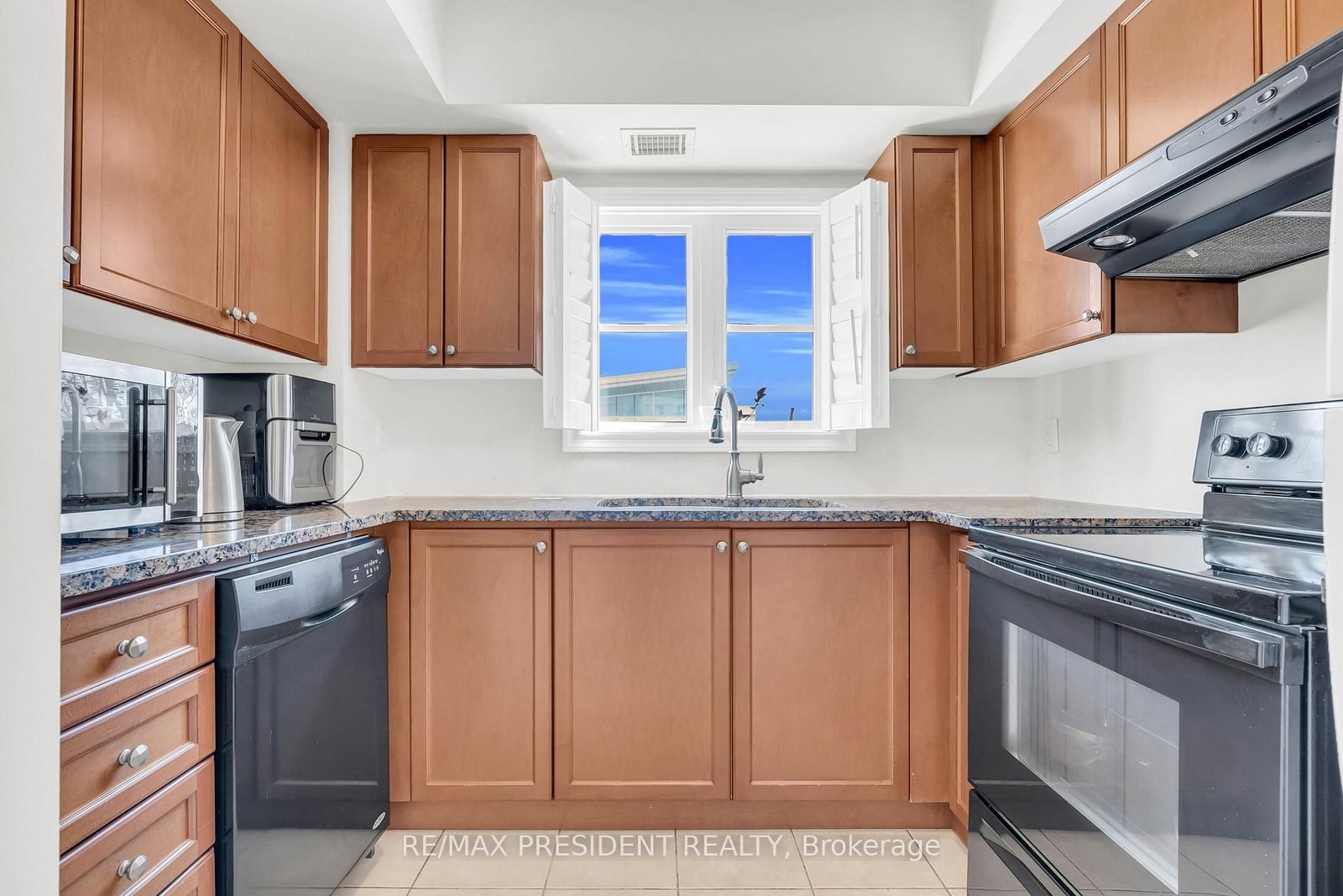 60 Baycliffe Crescent, Unit 204 - Photo 21