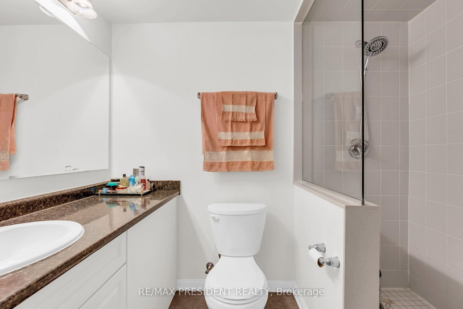 60 Baycliffe Crescent, Unit 204 - Photo 27