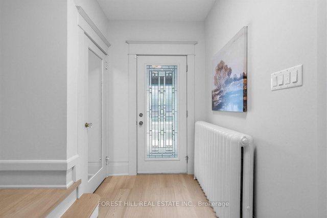 35 Westmount Avenue