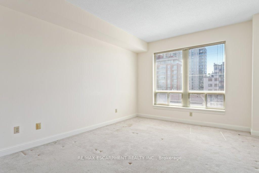 430 Pearl Street, Unit 410 - Photo 23
